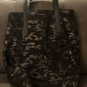 Michael Kors - Black Camp Tote